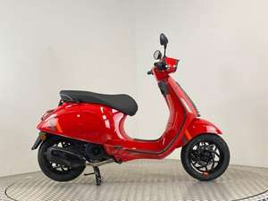 Vespas SprintS 125 de haute qualité (Motocyclettes) - Product Image 2