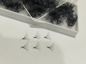 Vente en gros Extensions de cils individuels en cachemire fait à la main, soie, noir mat, volume personnalisé, plateau vegan naturel, marque privée - Product Image 2
