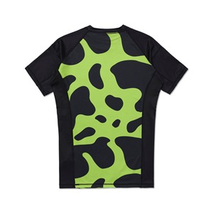 Los Mejores Fabricantes Ofrecen Rashguard de Manga Corta con Camuflaje A&P Personalizado y Pantalones Cortos de Entrenamiento Ajustados (Negro/Verde) - Product Image 2