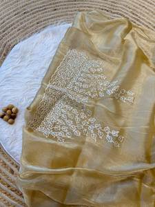 Disfrute de la belleza de la tradición con nuestro sofisticado bordado intrincado con nuestra colección de Saree Premium para mujeres - Product Image 3