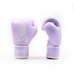 Gants de sparring professionnels Twins Muay Thay, tendance du moment, fabrication de couleur personnalisée avec du cuir de vache véritable, gants d'entraînement pour adultes - Product Image 2