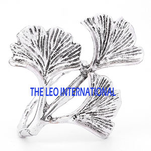 Nouveau produit : Porte-serviettes de luxe en métal avec anneau en aluminium pour mariages et restaurants (vente en gros) - Product Image 6