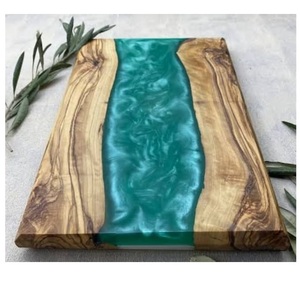 เขียงไม้มะม่วงเคลือบเรซิ่นดีไซน์พิเศษ สำหรับหั่นพิซซ่า ของใช้ในครัวแบบสั่งทำได้ - Product Image 4