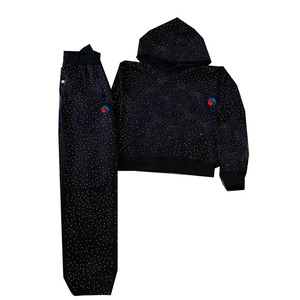 Ensemble pantalon jogger à capuche décontracté pour hommes, motif uni, machine personnalisable avec patch en détresse et strass - Product Image 1