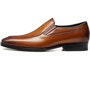 Chaussures décontractées en cuir noir et marron personnalisées de haute qualité pour hommes avec finition haut de gamme, semelle durable, protection, design confortable et souple - Product Image 5