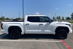 TOYOTA TUNDRA TRD PRO 2022 d'occasion, conduite à gauche/droite - Product Image 4
