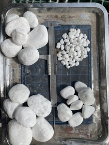 Piedra blanca como la nieve más vendida para jardín, guijarros caídos, piedra, fábrica de Vietnam - Product Image 2