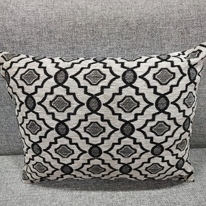 Taie d'oreiller carrée tissée en jacquard de style européen de luxe, écologique et personnalisable pour canapé et hôtel - Product Image 6