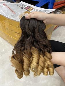 Printemps Funmi Paquets de cheveux bouclés Double Drawn Bouncy Curly Bundles Ombre Color from Vietnam Hair Factory - Product Image 3