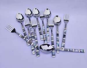 Ensemble de cuillères de service de style royal élégant et magnifiquement conçu, manche en perles, cuillères en acier inoxydable, écologiques, serveur de salade - Product Image 1