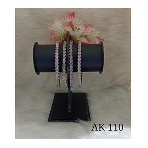 Bijoux de bracelets AD élégants fabriqués en Inde pour le bureau et les accessoires de fête disponibles à la vente - Product Image 3