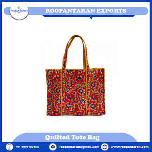 New Arrival Best Quality White Tote Bag Hand Block Printed Soft <b>Cotton</b> <b>Padded</b> Quilted Evening Tote Bag for Bulk Supply - Product Image 4