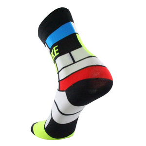 Nuevos calcetines de bicicleta para hombre, calcetines deportivos de marca profesional para bicicleta, protegen los pies, transpirables, calcetines de ciclismo sostenibles 2025 - Product Image 5