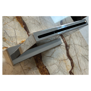 Mitigeur de douche cascade intégré de qualité professionnelle - Design italien élégant, robinet de lavabo finition chromée fabriqué en Italie - Product Image 2