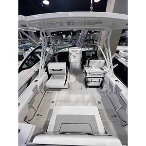 Blackfin 252DC 2024, Nuevo Material de Casco de Fibra de Vidrio, Características Mejoradas - Product Image 2