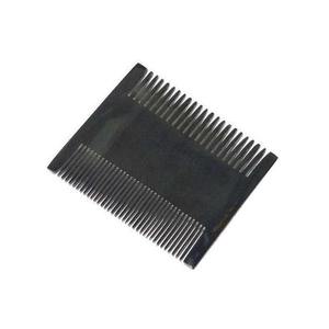 Peine de cuerno de yak natural de alto grado con herramienta de mantenimiento de cabello de ArtisanVibe - Product Image 6