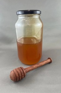 Cuchara de miel de madera hecha a mano ecológica para uso doméstico en la cocina Ideal para tarros de miel y contenedores de jarabe - Product Image 4