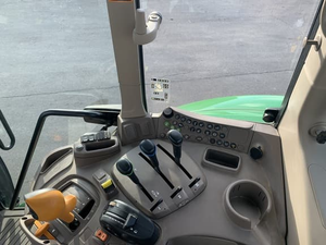 Tracteur utilitaire John Deere 6120M 120HP 4x4 PowerQuad AutoQuad CommandQuad agricole, prêt pour la vente, équipé pour GPS. - Product Image 5