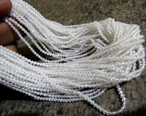Cristal de roche naturel Micro perles à facettes 2mm Rondelle clair 13 pouces Long brin - Product Image 3