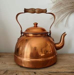 Hervidor de cobre para llama abierta o estufa con mango ergonómico de madera y estilo tradicional para uso diario en el hogar - Product Image 4