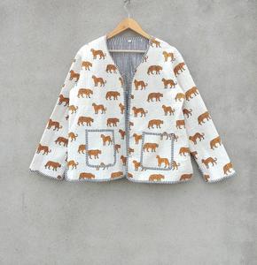 แจ็กเก็ตผ้าฝ้ายบุสองชั้นสไตล์โบฮีเมียนทำด้วยมือสำหรับผู้หญิงเสื้อนอกลำลองฤดูหนาวพิมพ์ลายสีขาวมีกระดุมทอของขวัญวันหยุด - Product Image 6