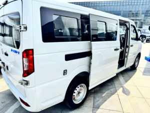 Véhicule électrique d'occasion V7E 2025 – Fourgonnette, pick-up électrique, grand véhicule de transport urbain durable et flexible - Product Image 3