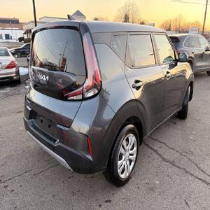 Kia Soul LX 2024 en PARFAIT ÉTAT - Product Image 3