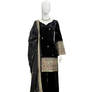 Achetez maintenant un magnifique salwar kameez noir pour femmes musulmanes, en tissu de soie velours pur, avec des broderies et des travaux de fils, création de designer. - Product Image 1