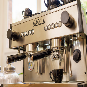 Machine à café Gaggia La Nera 2 groupes de qualité supérieure, idéale pour les restaurants, les cafés et les hôtels nécessitant une fiabilité. - Product Image 6