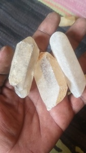 Pointe de cristal de quartz brut naturel, pierre de guérison, énergie spirituelle, méditation, Reiki, décoration, cadeau, fabrication de bijoux - Product Image 2