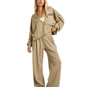 Ensemble de survêtement polaire 2 pièces pour femme, grande taille, hiver, effet délavé et usé, avec sweat à capuche et pantalon de survêtement – Vente en gros - Product Image 1
