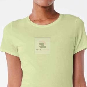 Chemise à col ras du cou personnalisée à manches courtes respirante Infirmière Underscrub - Product Image 2