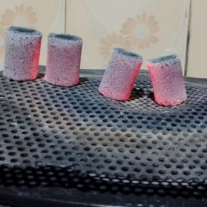 Carbón Ecológico para Shisha de Coco Indonesio de Merades para Compradores Japoneses que Valoran la Experiencia Auténtica de Humo Limpio - Product Image 1