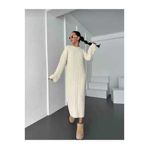 Abito Oversize in maglia Ecru da donna con motivo dettagliato - Product Image 1