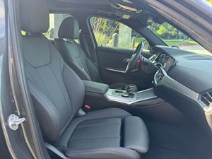 BMW 330i xDrive 2020 Usado en Excelentes Condiciones, 32 mil Millas - Product Image 3