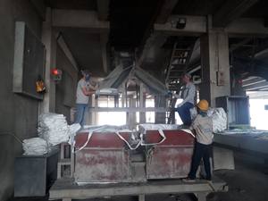 Cemento Portland Anti Característica de tiempo inicial Horas rápidas Origen Tipo de ajuste de radiación Construcción de servicio de grado de calor final rápido - Product Image 5