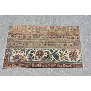 Alfombra de lana turca Vintage de 2x3,2 pies, diseño de retales de estilo tradicional beige y azul, alfombra para sala de estar con respaldo de látex - Product Image 3