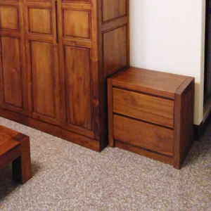 Table de chevet en teck au design moderne et épuré avec 2 tiroirs |   Meubles de chambre à coucher en bois indonésien durables et confortables - Product Image 1