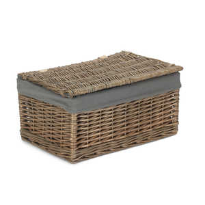 Panier de rangement en osier antique avec doublure en coton lavé, produit d'organisation vintage élégant pour la maison - Product Image 6