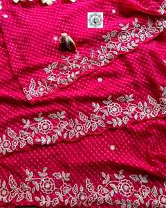 Sari tendance avec broderie de sequins, tenue unique, mode, travail brodé sur organza avec un haut lourd - Product Image 5