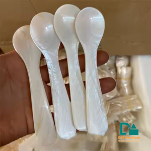 Cuillère à caviar en nacre naturelle bon marché, cuillère à glace pratique en coquille de rivière, vaisselle en gros - Product Image 4