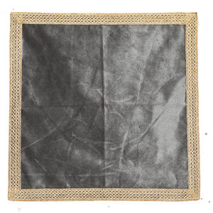 Tarot propagation carré velours Aasan pour Pooja nappe fait à la main décor à la maison multi-usages belle par les expéditeurs indiens - Product Image 3