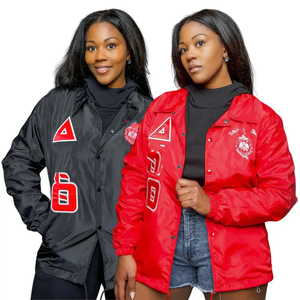 Chaqueta cortavientos Delt Sigm Thit Sorority con cuello levantado y chaqueta de entrenador personalizada DST negra y roja - Product Image 2