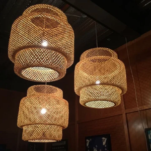 Pantalla de ratán Precio barato Colgante Luz Decoración Artesanía Forma personalizada Fabricante de Vietnam - Product Image 2