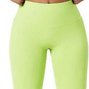 ชุดโยคะสองชิ้นสำหรับผู้หญิงไซส์ใหญ่ ผ้าเนื้อแน่น ความยาวเหนือเข่า พร้อมโลโก้ด้านหน้า ชุดออกกำลังกาย เสื้อชั้นในและกางเกง สำหรับฤดูใบไม้ผลิ/ฤดูร้อน - Product Image 2