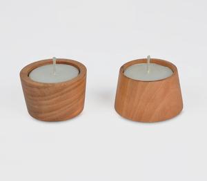 Juego de 2 portavelas de pilar de madera hechas a mano, soporte de luz en T pequeño, madera de mango, MOQ bajo, venta directa de fábrica del fabricante - Product Image 1