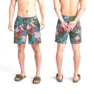 Pantalones cortos de playa para hombre, transpirables, de poliéster, respetuosos con el medio ambiente y sostenibles, con patrón sólido - Product Image 6