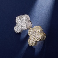 Nouveau luxe croix anneaux hommes incrusté Zircon cubique en gros laiton plaqué or Hiphop Style tenue quotidienne fiançailles chrétien