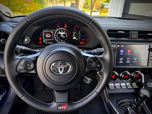 Toyota GR86 Premium USADO 2025 - Product Image 4
