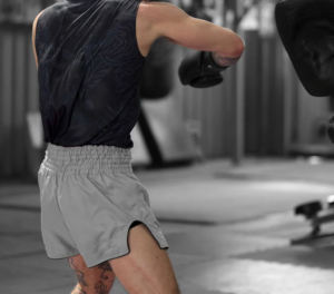 กางเกงขาสั้นมวยไทยแบบแห้งเร็วระบายอากาศได้ดีสำหรับผู้ใหญ่ - Product Image 5